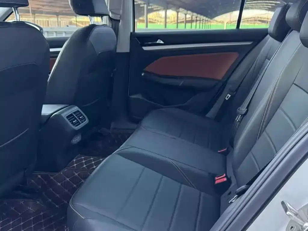 Volkswagen Bora 2023 из CN, фото 9