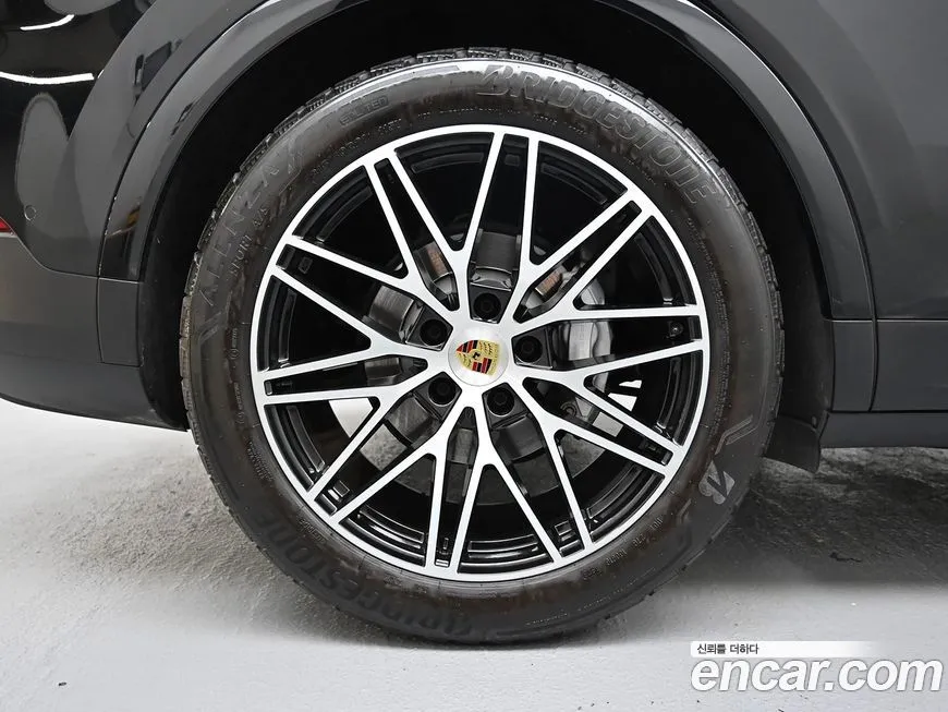 Porsche Cayenne 2024 из KR, фото 5
