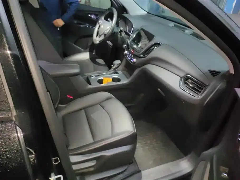 Chevrolet Equinox 2025 из CN, фото 8