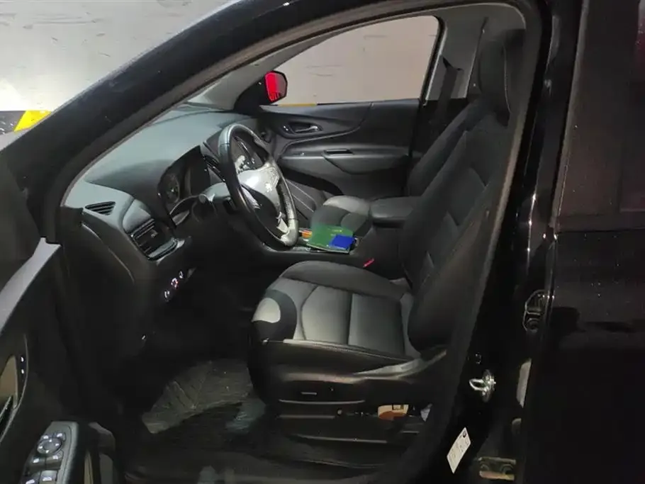 Chevrolet Equinox 2025 из CN, фото 9