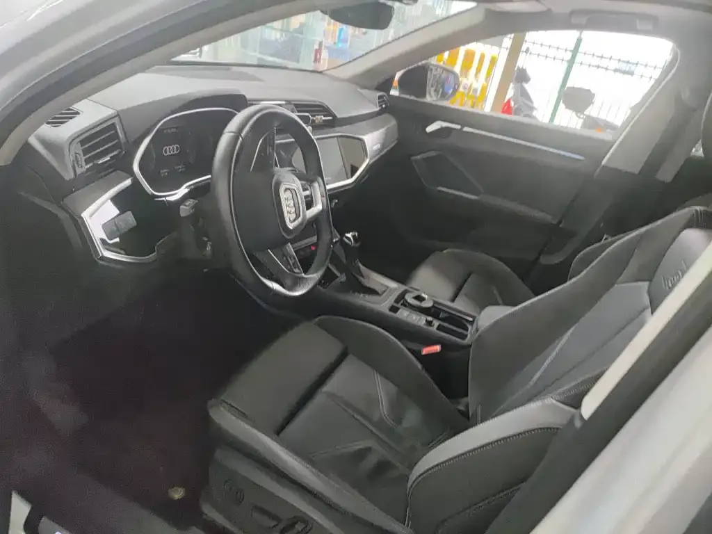 Audi Q3 Sportback 2023 из CN, фото 5