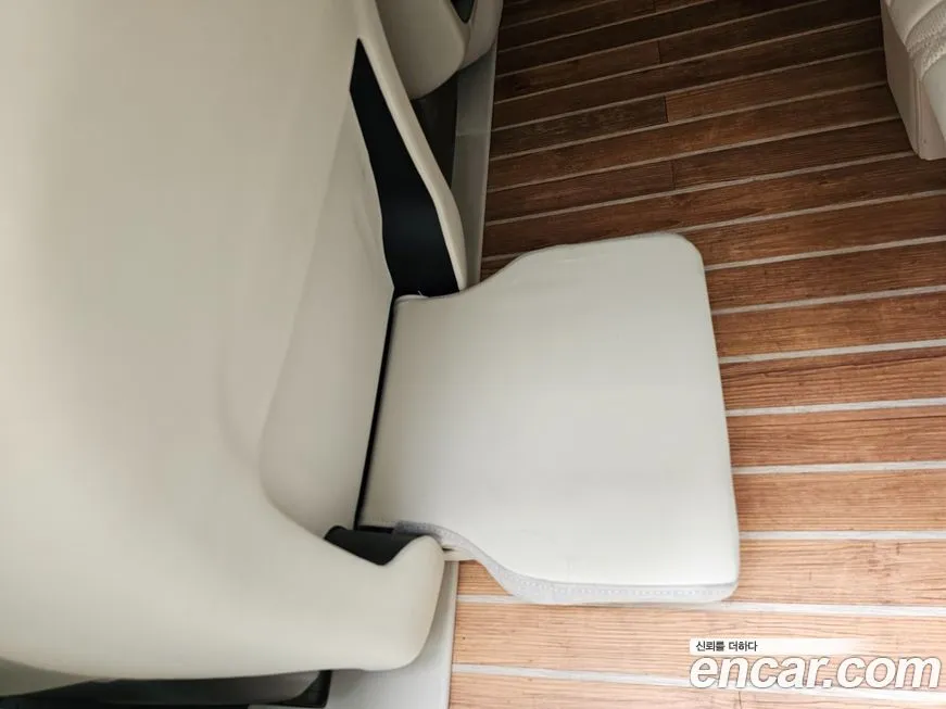 Kia Carnival — фото 10