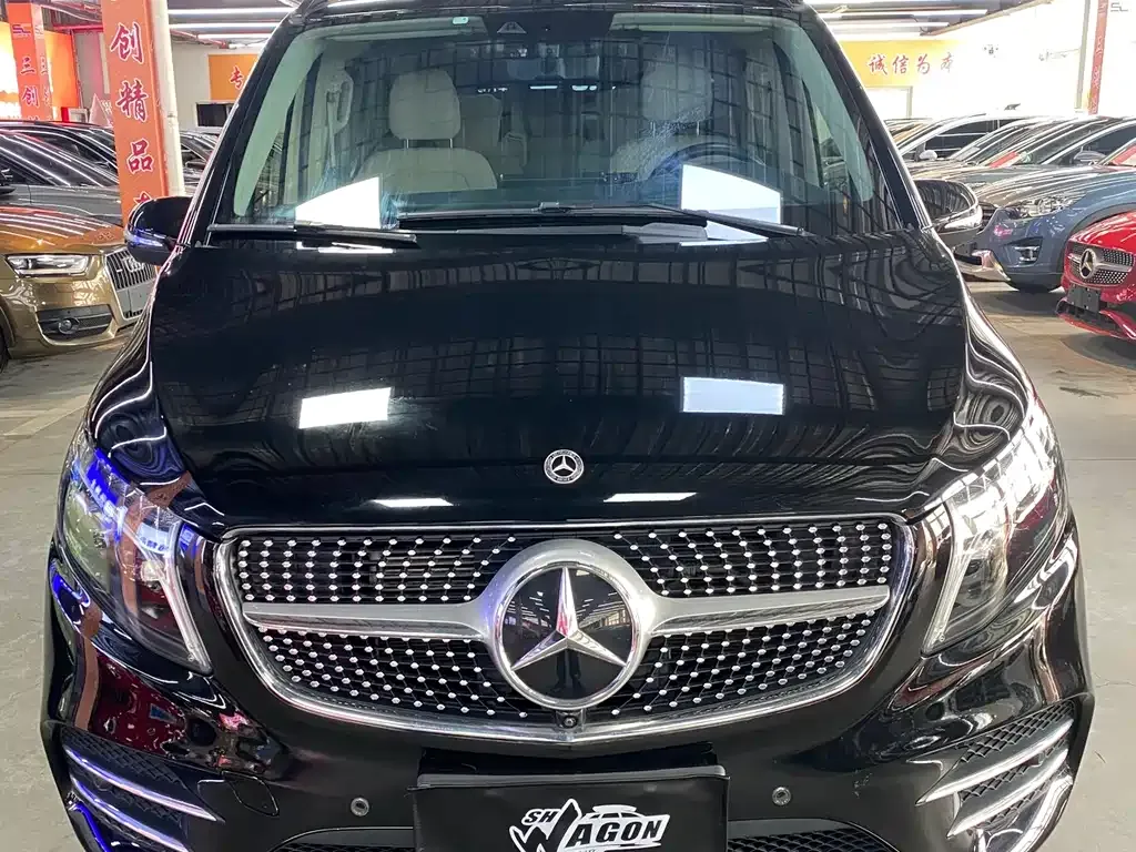 Mercedes-Benz V-Class 2023 из CN, фото 2