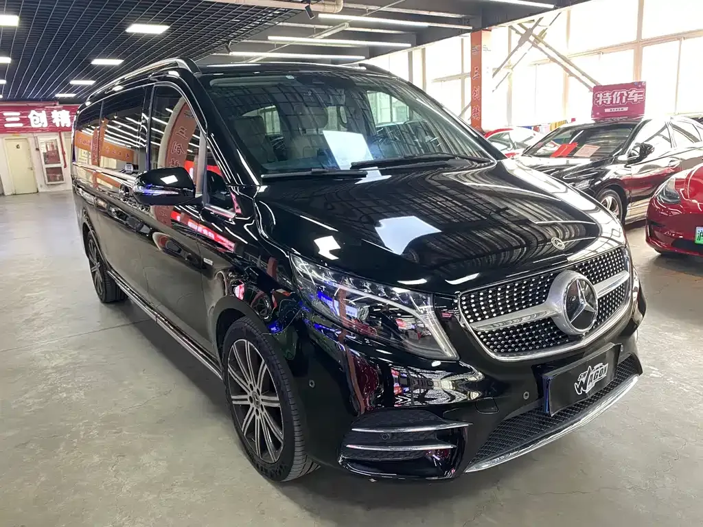 Mercedes-Benz V-Class 2023 из CN, фото 3