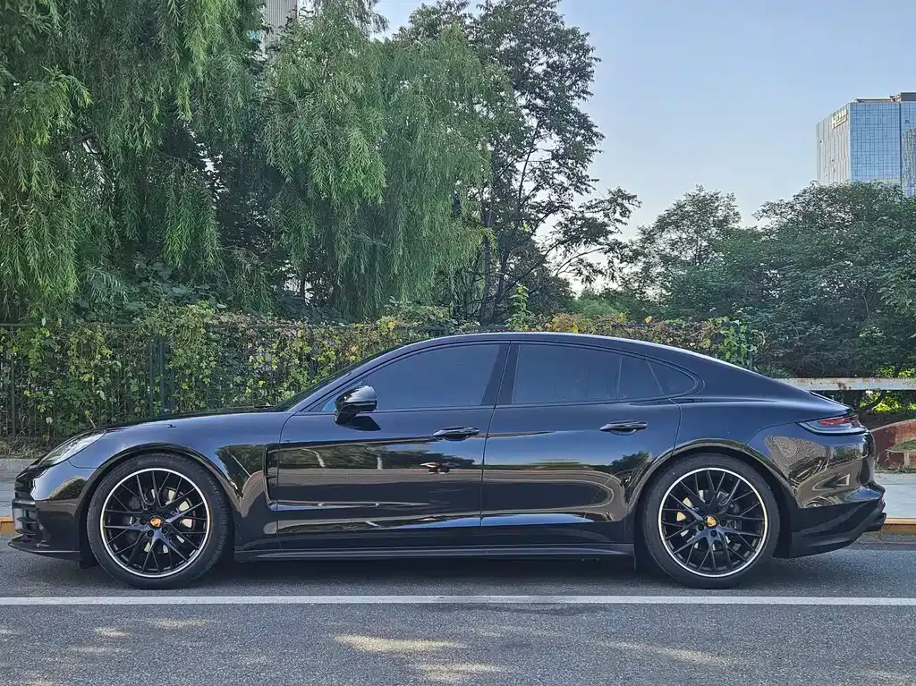 Porsche Panamera 2022 из CN, фото 2