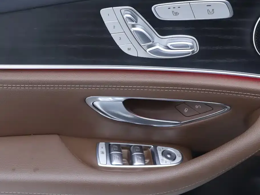 Mercedes-Benz E-Class 2023 из CN, фото 6