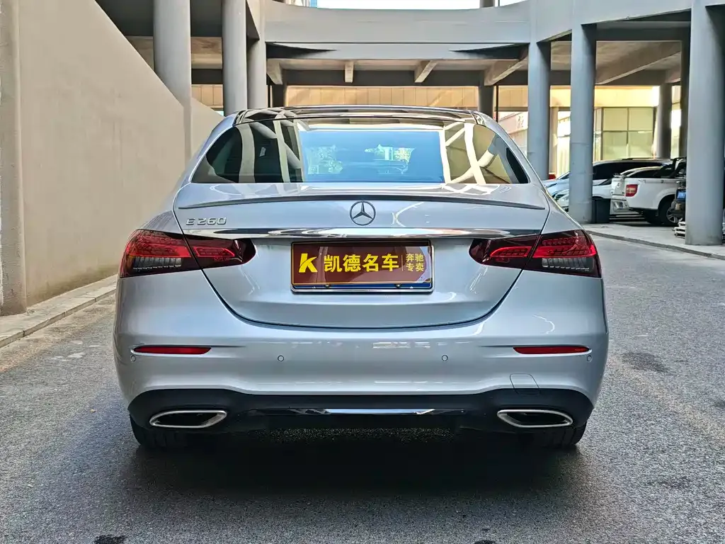 Mercedes-Benz E-Class (Import) — фото 5