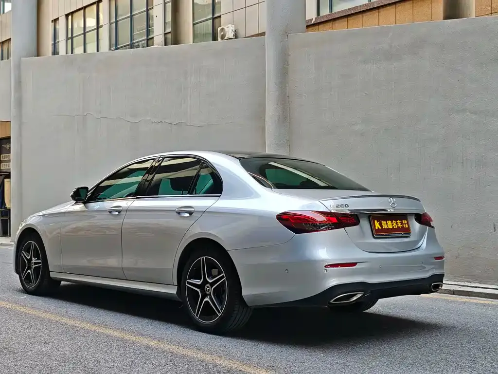 Mercedes-Benz E-Class (Import) — фото 6