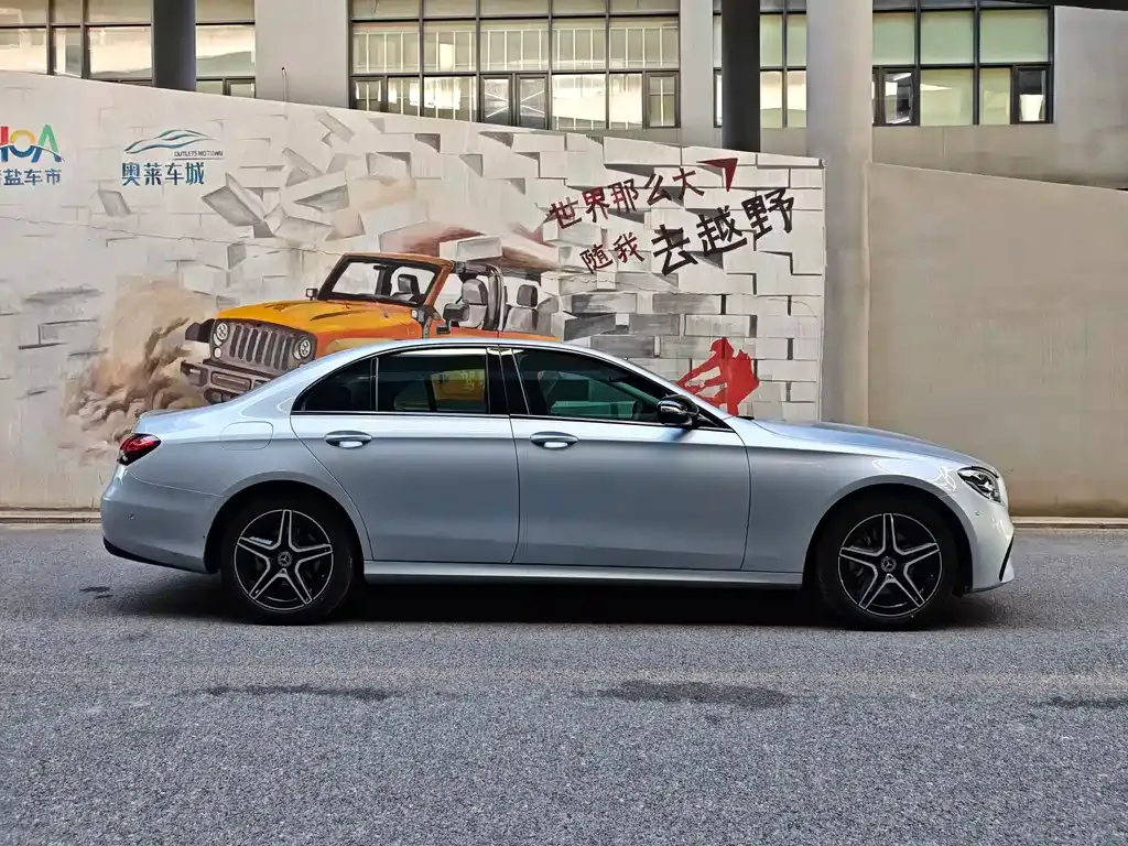 Mercedes-Benz E-Class (Import) — фото 7