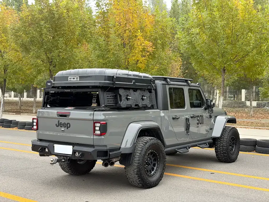 Jeep Gladiator — фото 3