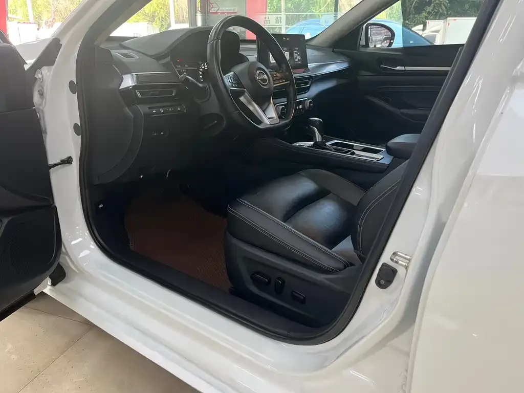 Nissan Teana 2023 из CN, фото 4