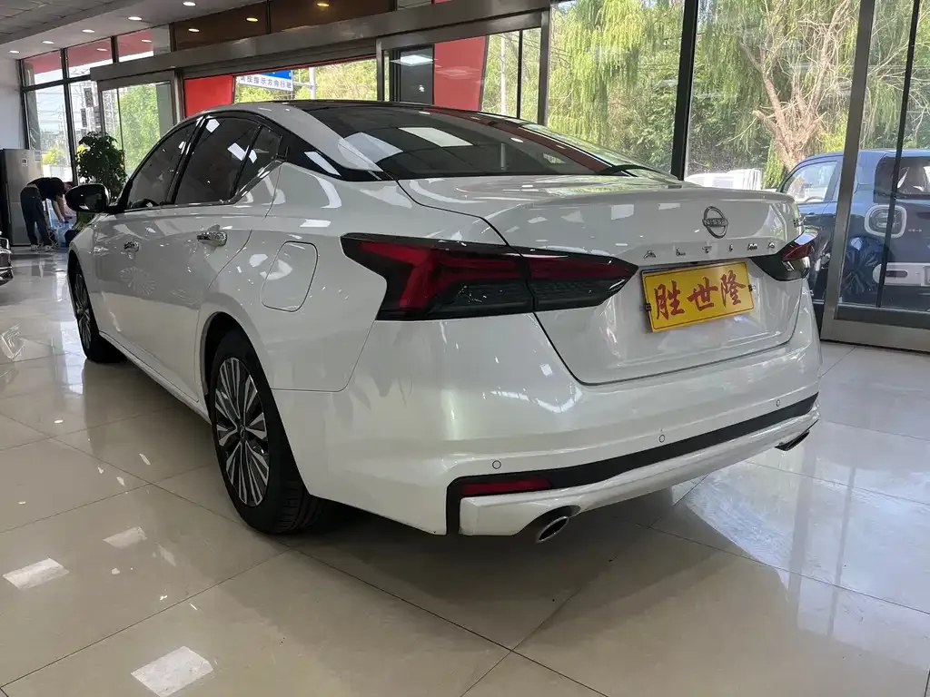 Nissan Teana 2023 из CN, фото 5