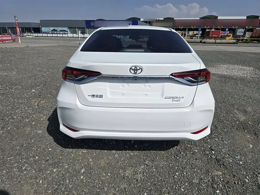 Toyota Corolla 2023 из CN, фото 9