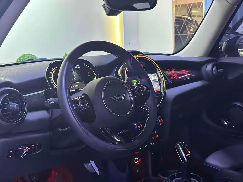 MINI Cooper (3-door) 2021 из CN, фото 6