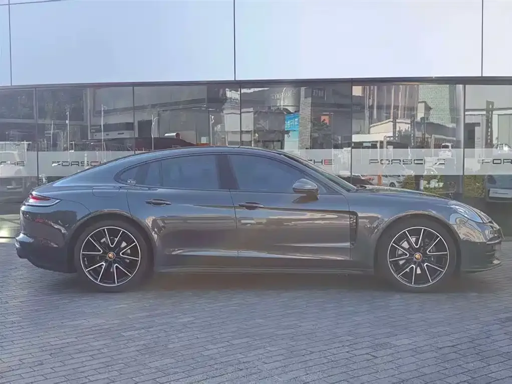 Porsche Panamera 2022 из CN, фото 1
