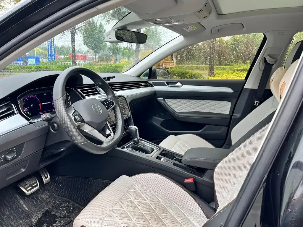 Volkswagen Magotan 2024 из CN, фото 8