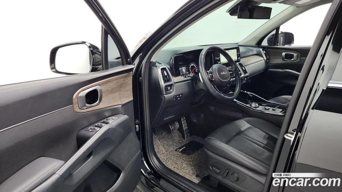 Kia Sorento — фото 10