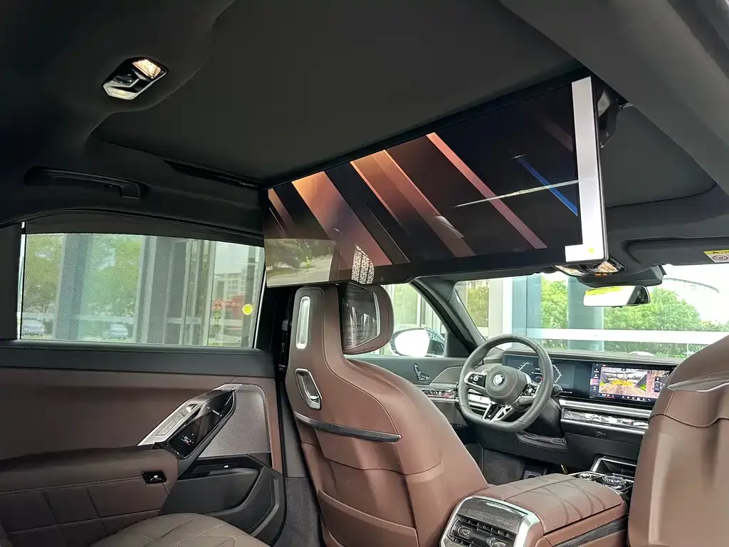 BMW 7 Series 2025 из CN, фото 10
