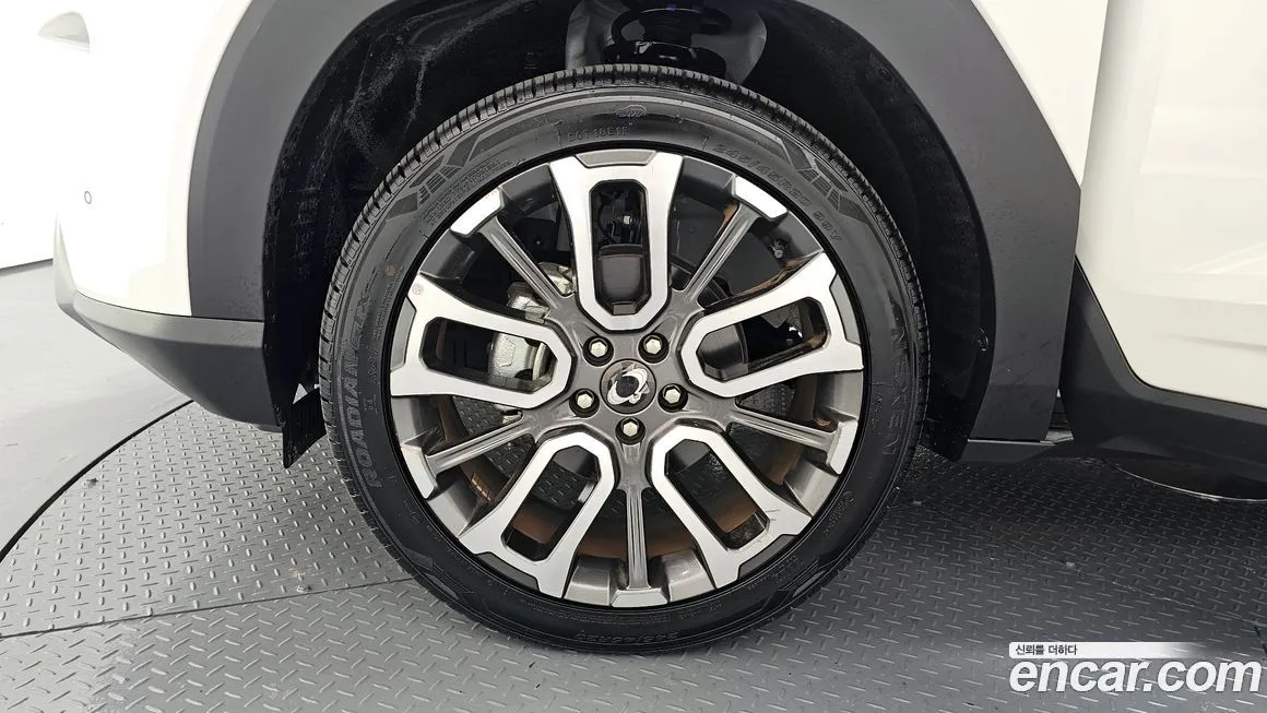KG Mobility (Ssangyong) Torres 2024 из KR, фото 5