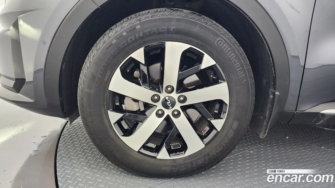 Kia Sorento — фото 5