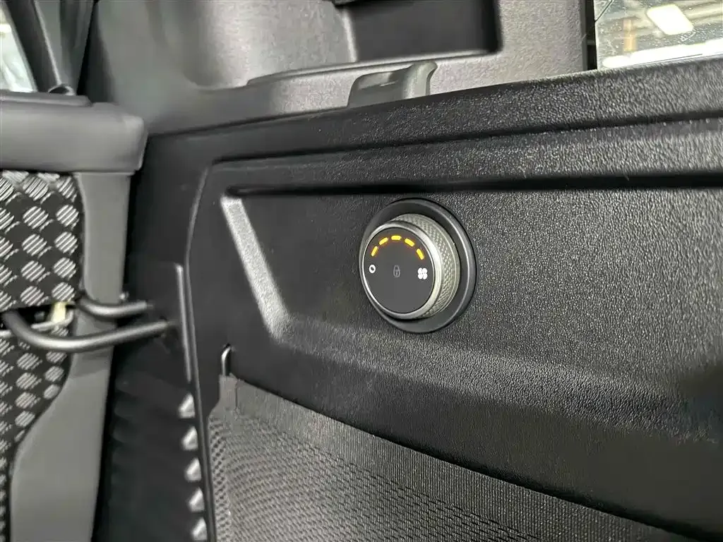 Land Rover Defender 2022 из CN, фото 6
