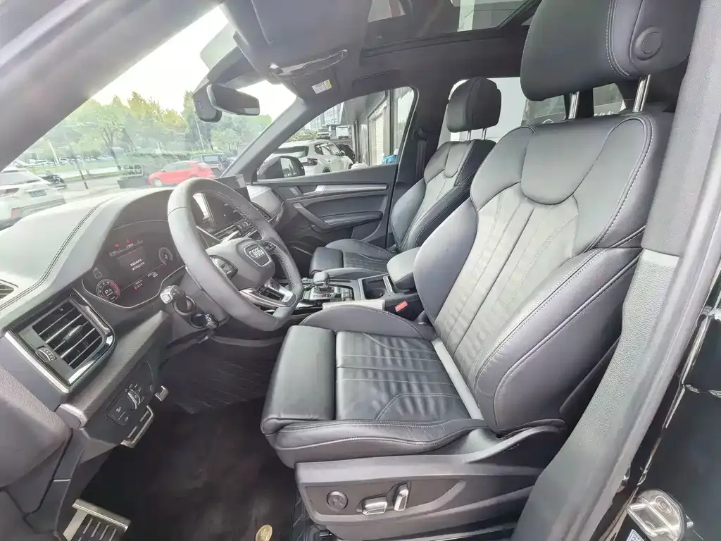 Audi Q5L 2023 из CN, фото 7