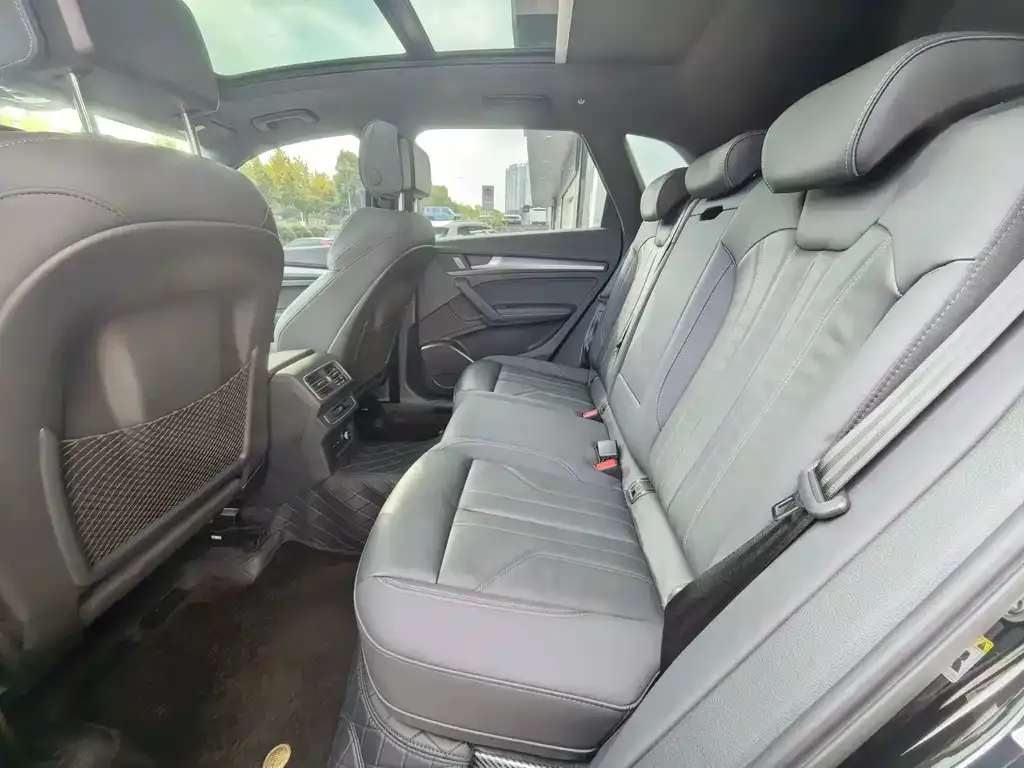 Audi Q5L 2023 из CN, фото 9