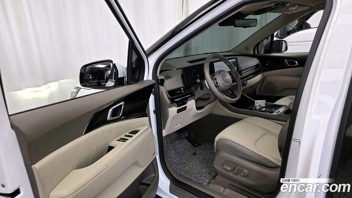 Kia Carnival — фото 10