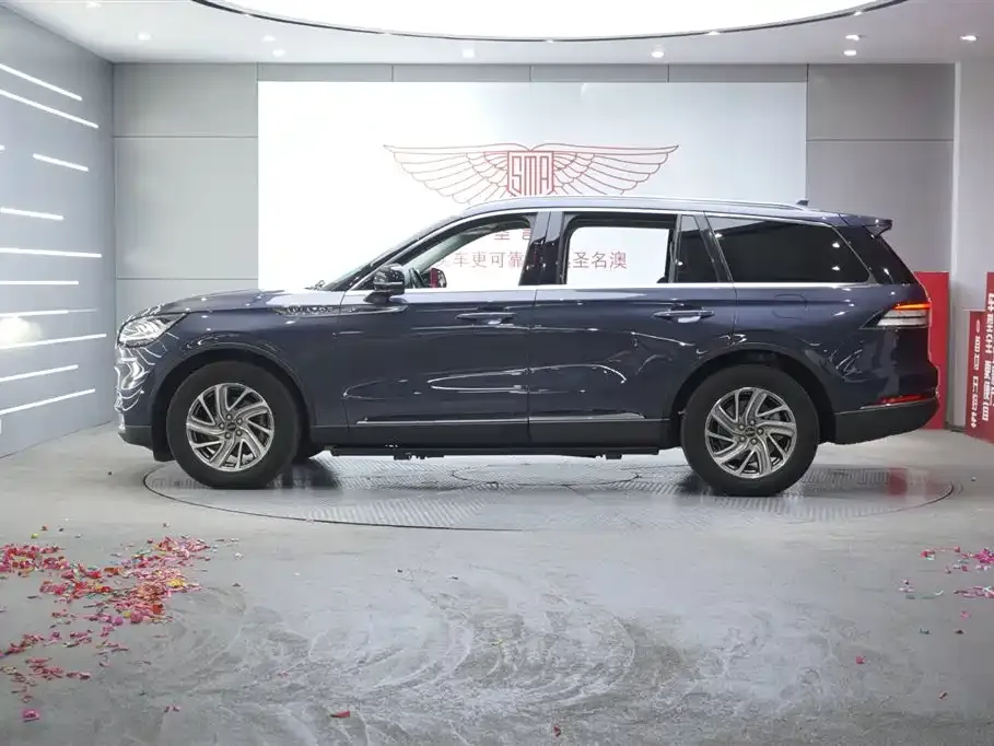 Lincoln Aviator 2021 из CN, фото 2
