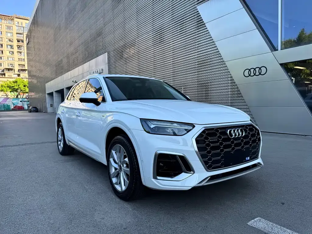 Audi Q5L 2022 из CN, фото 3