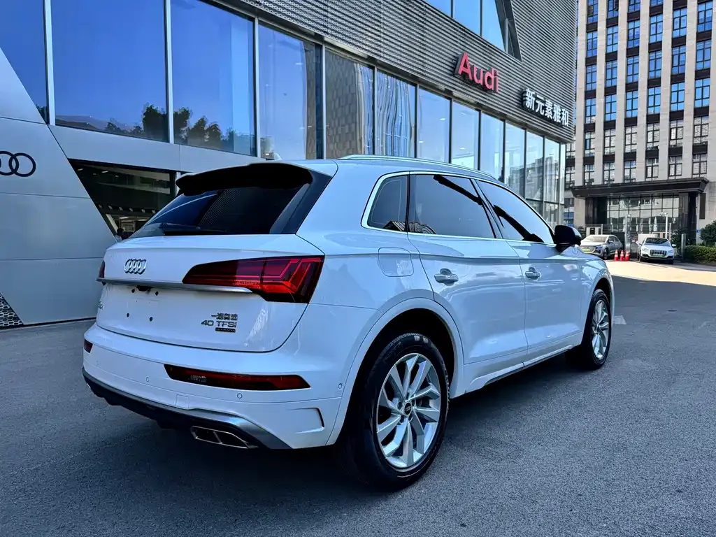 Audi Q5L 2022 из CN, фото 5