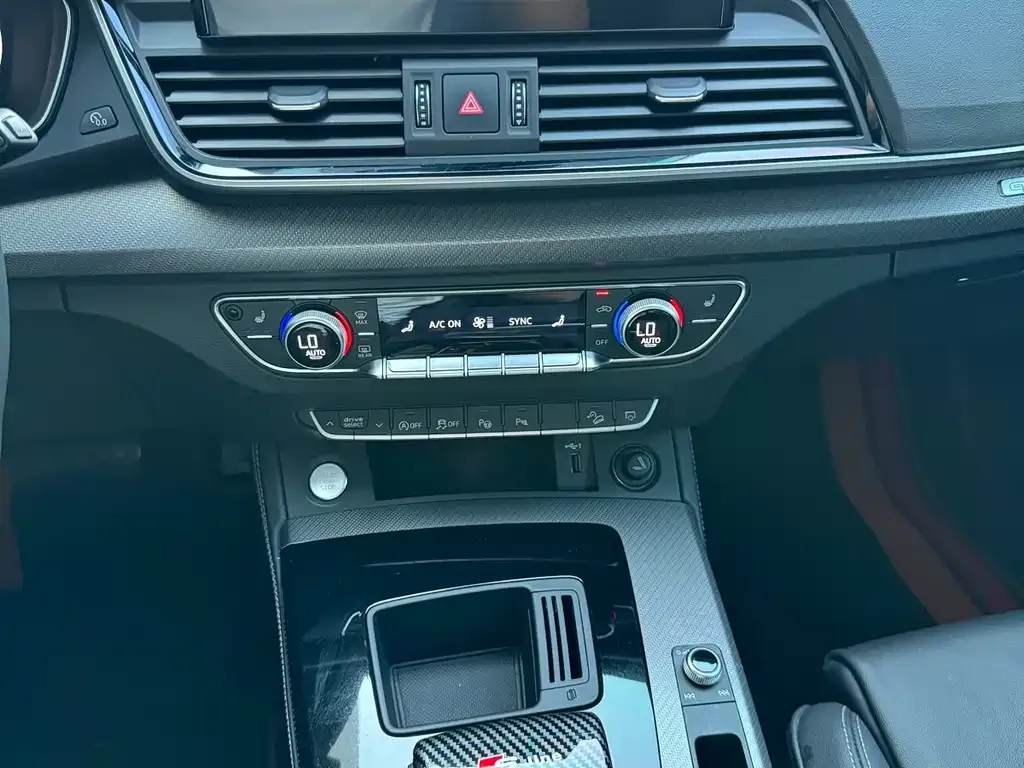 Audi Q5L 2022 из CN, фото 9