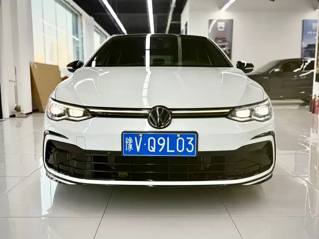 Volkswagen Golf 2022 из CN, фото 2