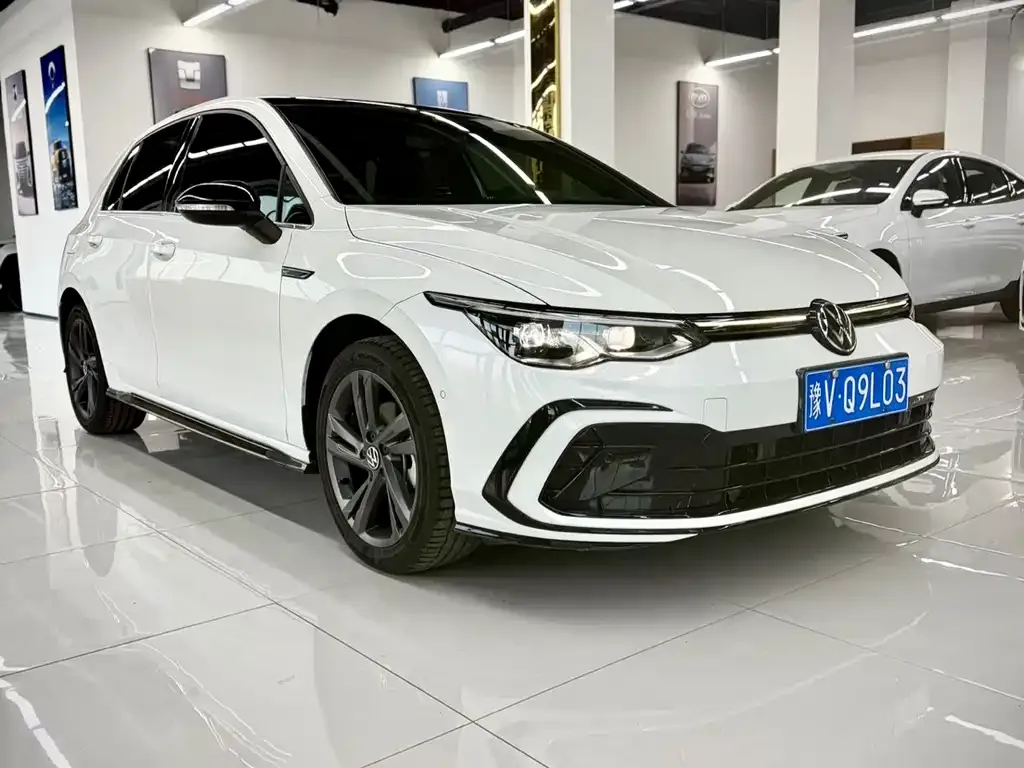 Volkswagen Golf 2022 из CN, фото 8