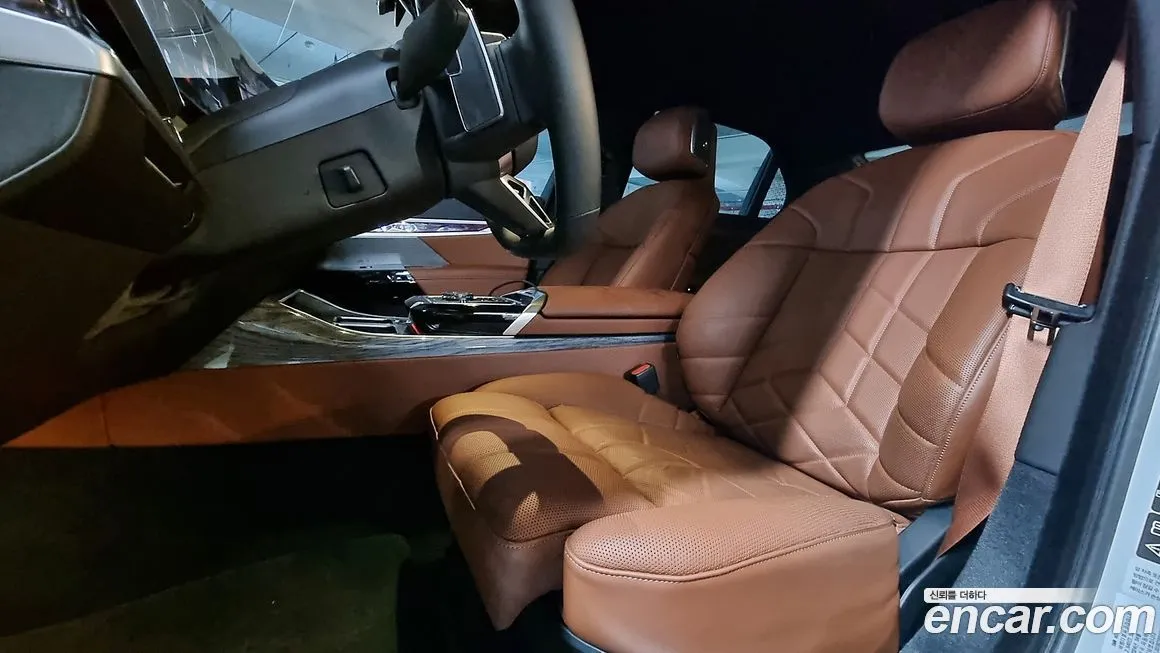BMW 7-Series 2024 из KR, фото 10