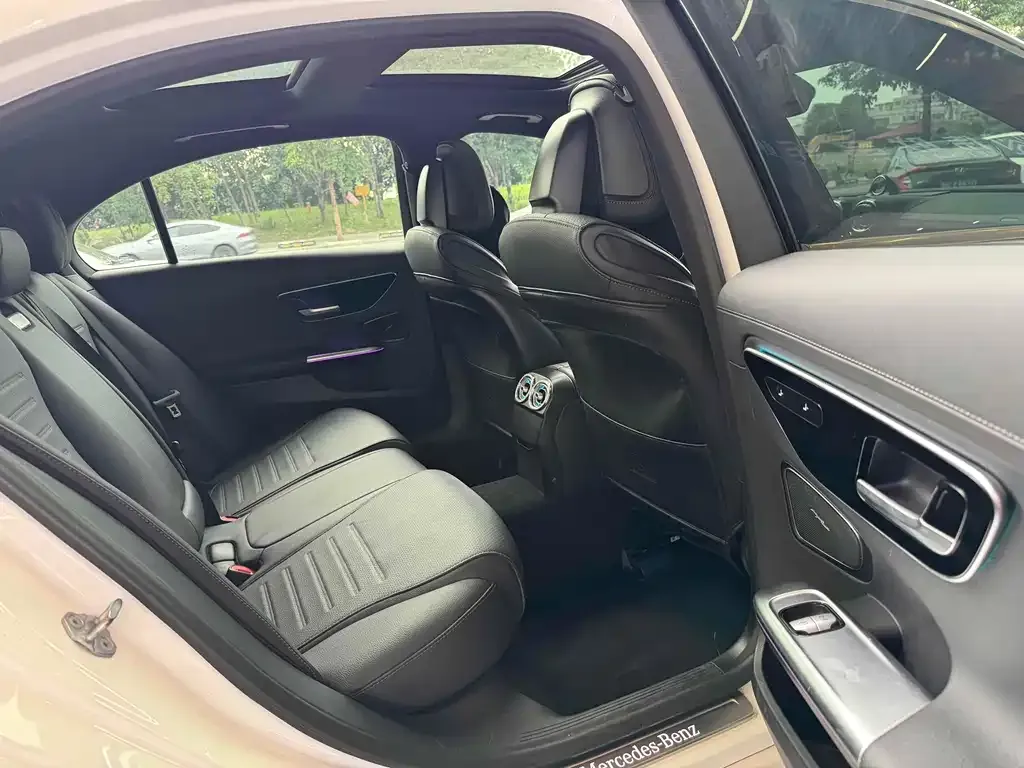 Mercedes-Benz C-Class 2023 из CN, фото 10