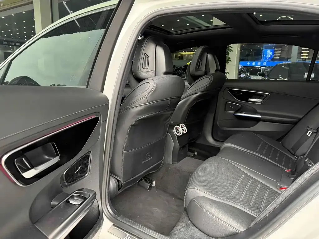Mercedes-Benz C-Class 2023 из CN, фото 9
