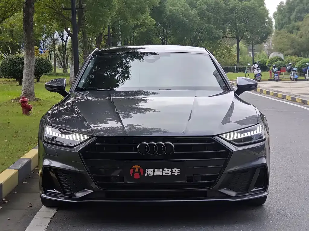 Audi A7 2023 из CN, фото 2