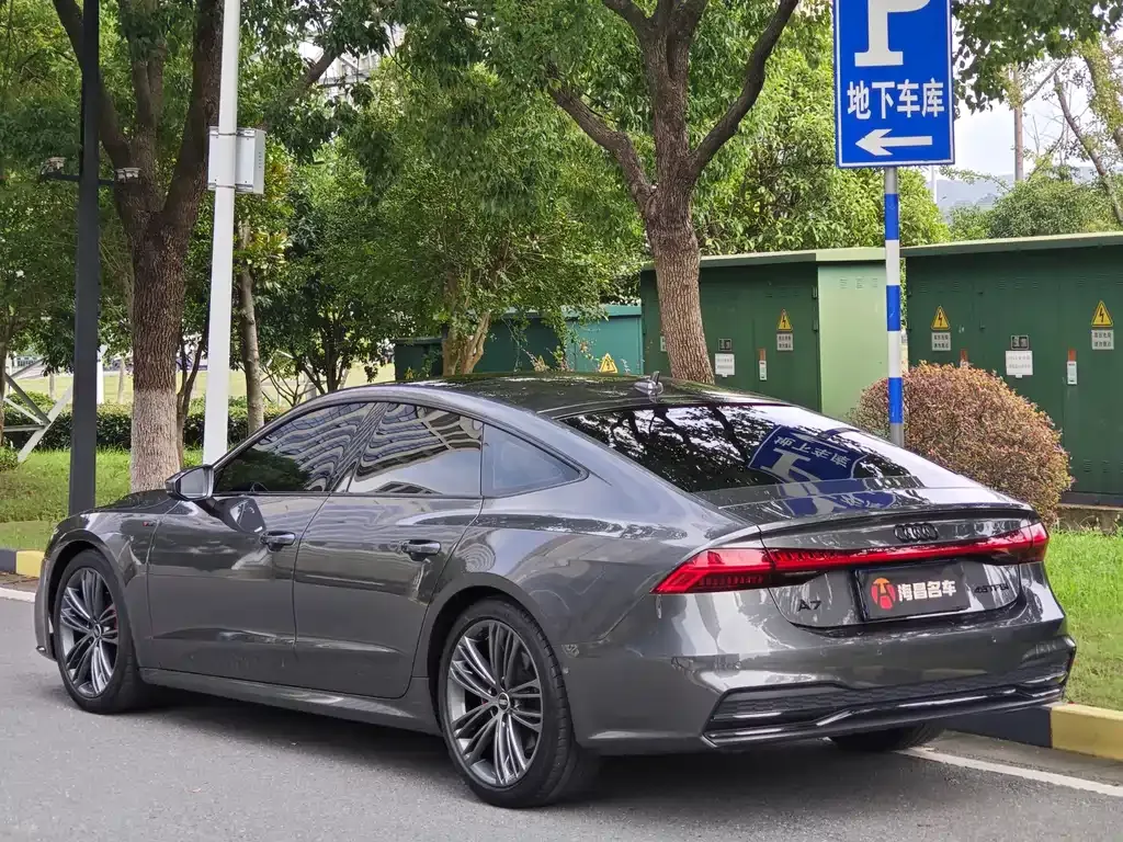 Audi A7 2023 из CN, фото 4