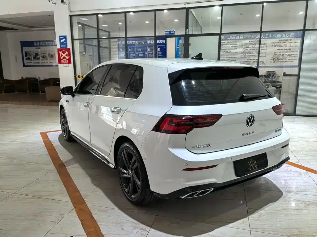 Volkswagen Golf 2022 из CN, фото 6