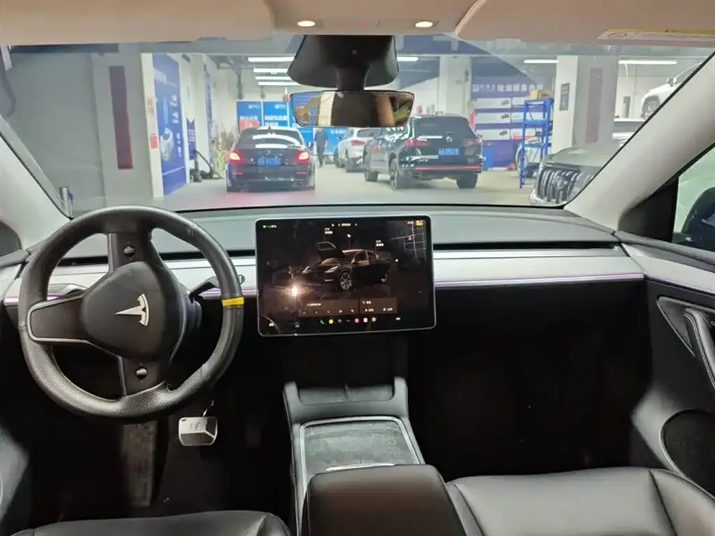 Tesla Model Y 2024 из CN, фото 7