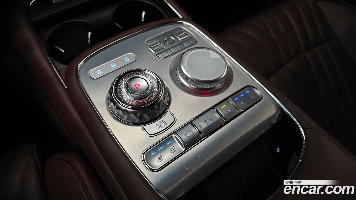 Genesis G90 — фото 9