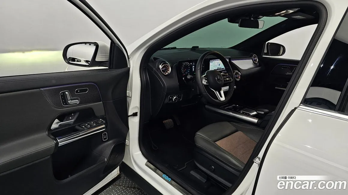 Mercedes-Benz EQA — фото 10