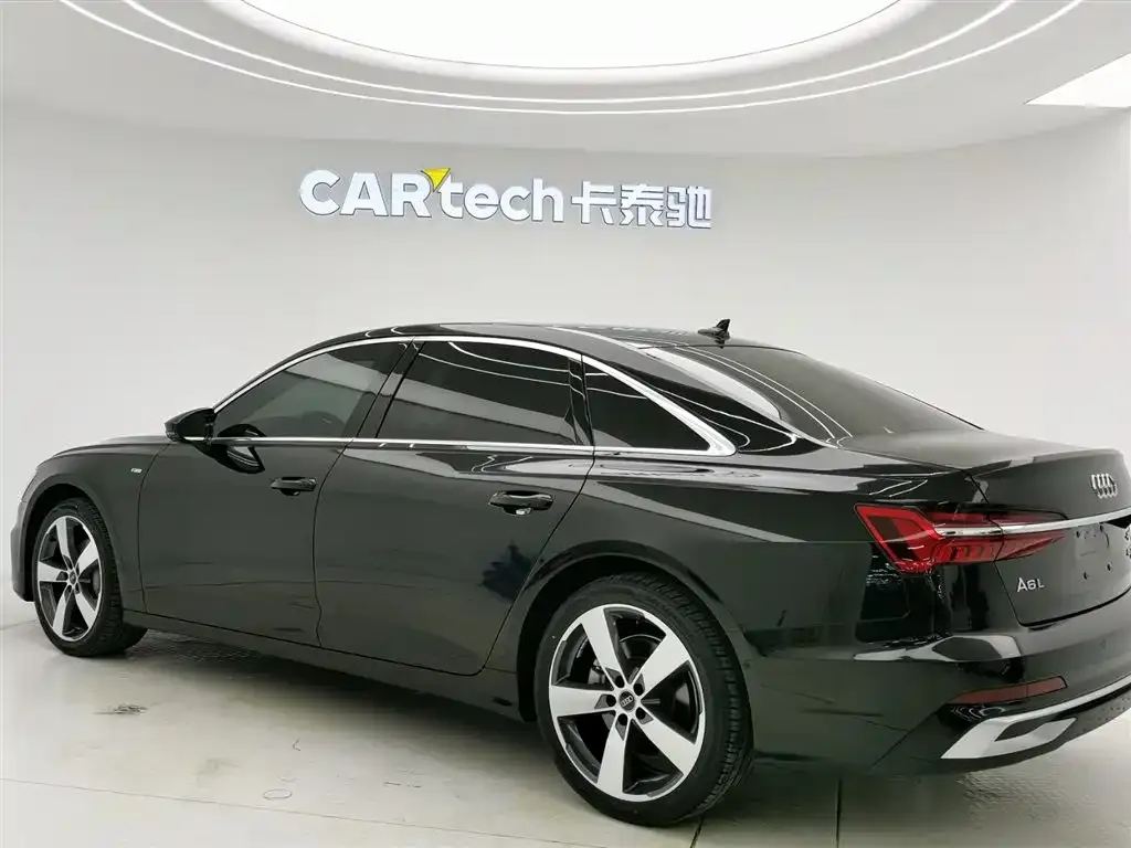 Audi A6L 2022 из CN, фото 5