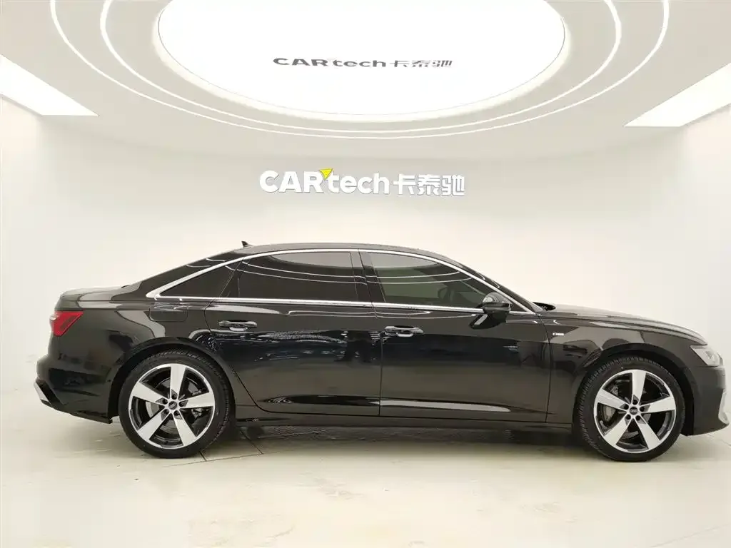 Audi A6L 2022 из CN, фото 9