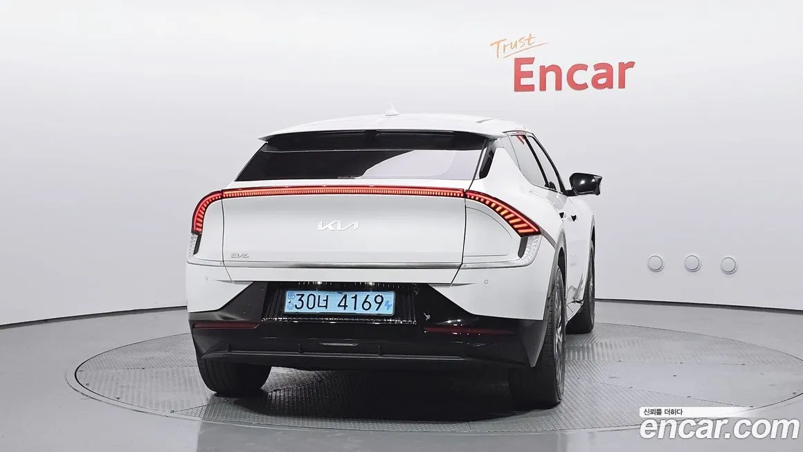 Kia EV6 — фото 4