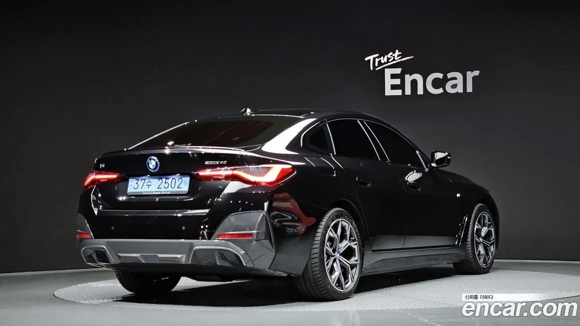 BMW i4 — фото 2