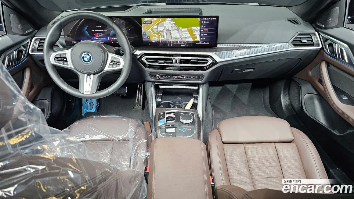 BMW i4 — фото 7