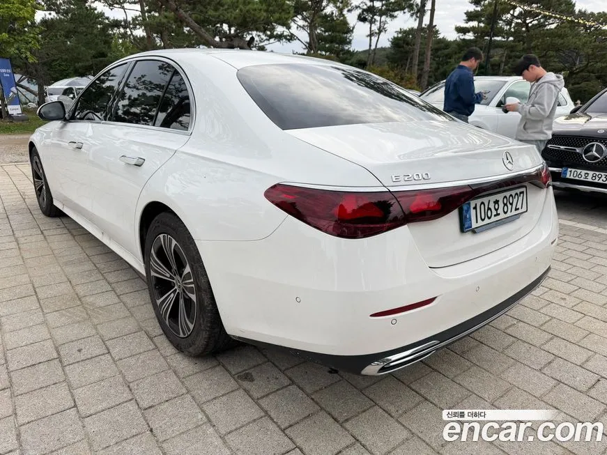 Mercedes-Benz E-Class 2025 из KR, фото 2