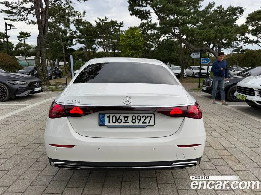 Mercedes-Benz E-Class 2025 из KR, фото 4